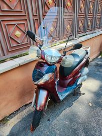 Honda SH 150i bordeaux 2005, 25.600 km, parabrezza