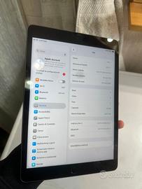 iPad 9 gen 64 gb grigio con cover 