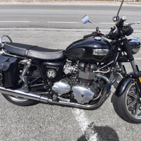 Triumph Bonneville SE