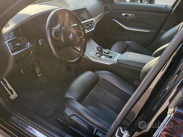 AUTO BMW