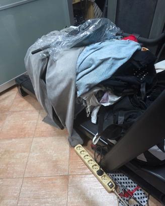 Lotto di abbigliamento misto