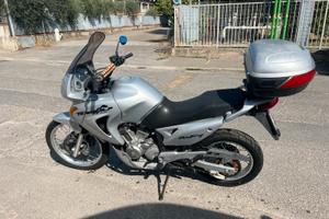 Honda Transalp XL650V