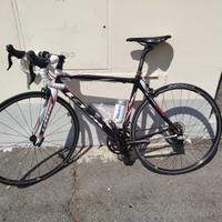 Bici da corsa Look 585 con accessori