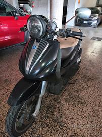 Beverly 500 Cruiser 2007 leggi descrizione 