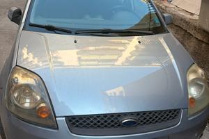 Ford fiesta titanium