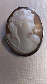 cammeo montato in argento 