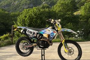 Enduro husqvarna fe 250