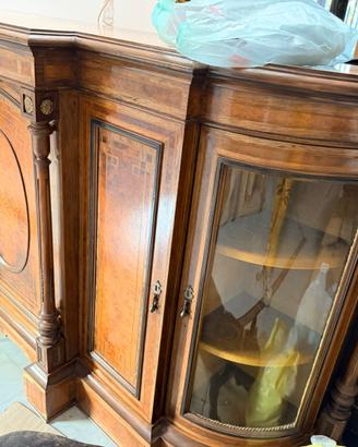 Credenza Vittoriana inglese in  radica di noce