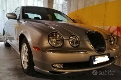Jaguar S-type 2.5 V6  Benzina 200CV