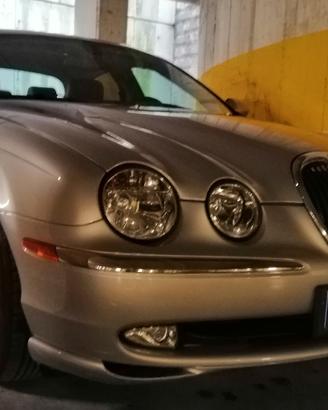Jaguar S-type 2.5 V6  Benzina 200CV