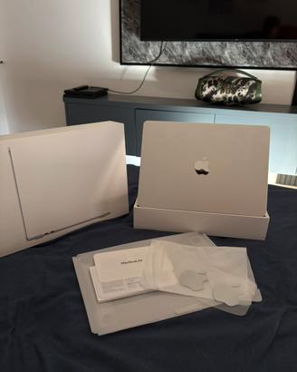 MacBook Air M2, 13”, 8gb ram, 256gb memoria