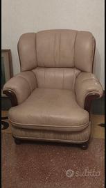Poltrona classica Vintagein pelle e legno