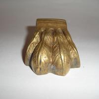 piedini d'epoca in ottone a zampa di leone