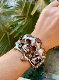 Maxi bracciale con teschi e strass