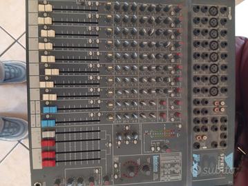 mixer soundcraft Spirit fx8