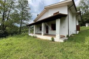 Villa di 342 m² con più di 5 locali a Monfumo
