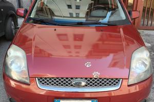 Ford Fiesta Fiesta 5p 1.4 tdci Ghia anno 2007  
