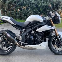 Triumph speed triple 1050 abs