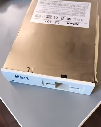 Scanner Diapositive SCSI  Nikon LS-20I