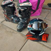 Casco mascherina scarponi e guanti