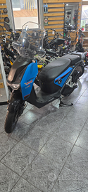 Scooter elettrico v moto CPX soco autonomia 140km