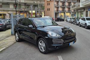PORSCHE Cayenne 3.0 Diesel Platinum Edition