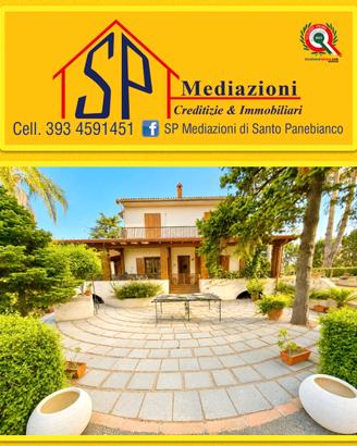 Villa Raffinata con ampio parco verde