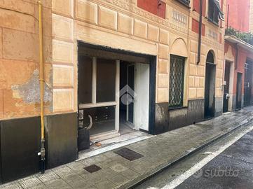 NEGOZIO A LAVAGNA