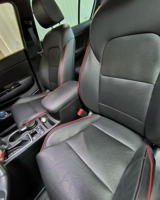 Sedili anteriori posteriori Kia Sportage dal 2016