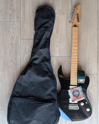 Chitarra elettrica Yamaha RGX 121 DM
