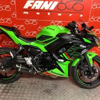 KAWASAKI Ninja 650 .