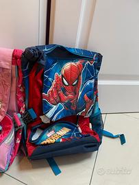 due zaini spiderman e principesse