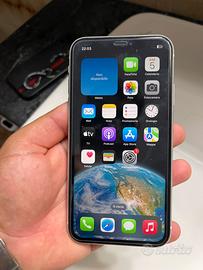 iPhone XR 64 GB