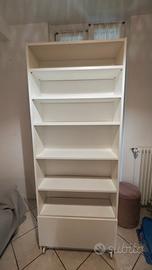 Libreria Ikea Billy con cassetto