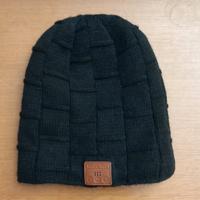 cappello invernale con cuffie incorporate