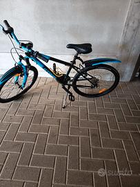 bici monta biki b'twine 24 con cambio