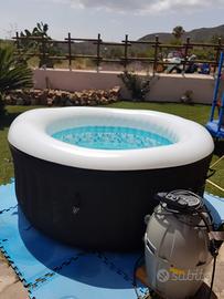 Piscina idromassaggio