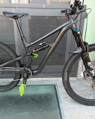 Mtb specialized status  2 170 2025