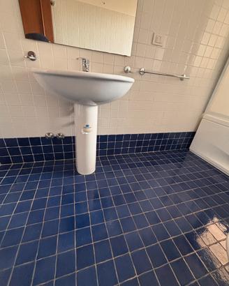 Lavandito con sanitari pozzi ginori