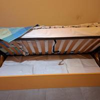 letto contenitore con comodino
