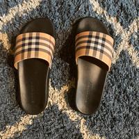 Burberry slides / Ciabatte burberry