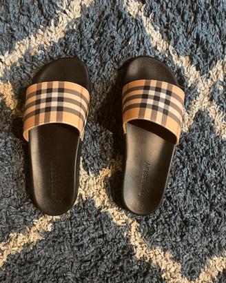 Burberry slides / Ciabatte burberry