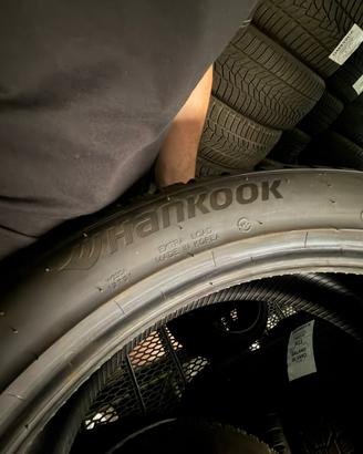 Penuamtici invernali nuovi 285/40 R21