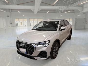 AUDI Q3 SPORTBACK 45 TFSI E S TRONIC BUSINESS PLUS