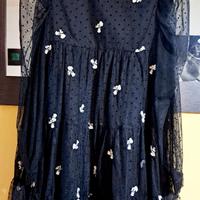 Abito nero con maniche lunghe in tulle 13-14 anni