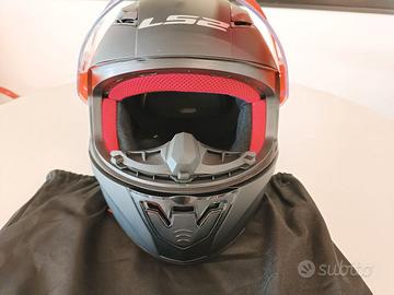 Casco integrale LS2 nero XL bianco S