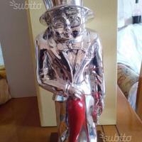 Statuetta di argento laminato