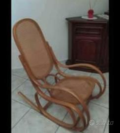 Sedia a dondolo.