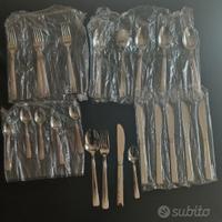 Servizio di posate vintage in acciaio inox 