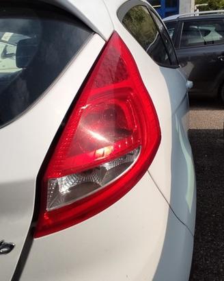 Fanale posteriore destro FORD FIESTA del 2010